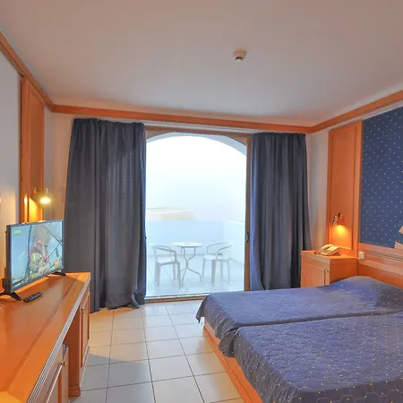 Blue Sea Island Hotel